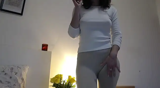 Snapshot of ocean_eyess_ chatting on February 23, 5:07 pm ocean eyess online show from February 23, 5:07 pm