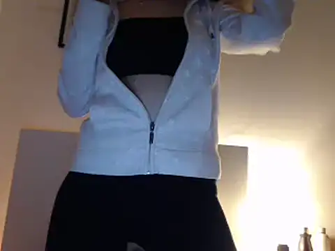 Snapshot of ocean_eyess_ chatting on November 30, 6:56 pm ocean eyess online show from November 30, 6:56 pm