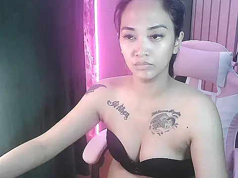 hotasianivy19 online show from September 26, 8:29 am