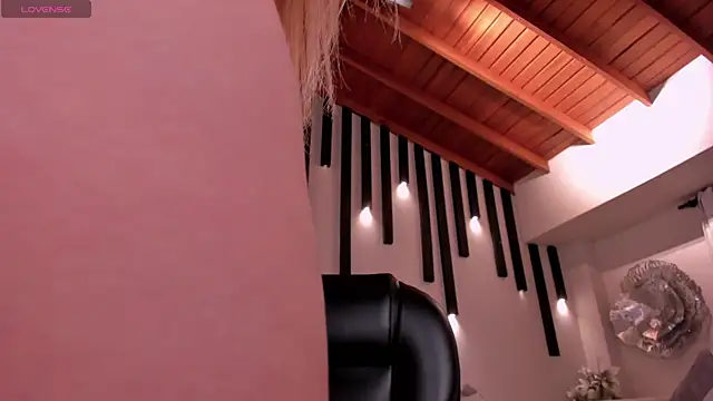 Snapshot of LexieWayne chatting on January 15, 11:40 pm LexieWayne online show from January 15, 11:40 pm