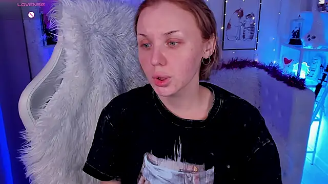 LianaFord online show from December 14, 10:25 pm