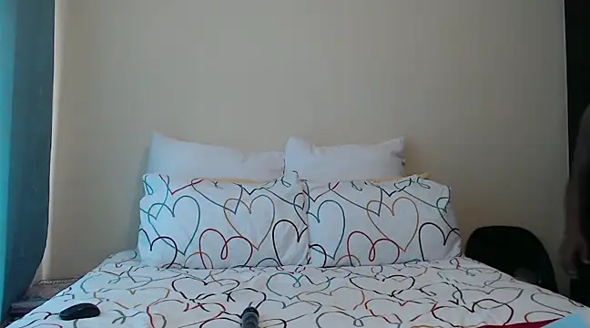Snapshot of yummycherryxx chatting on February 11, 7:12 am yummycherryxx online show from February 11, 7:12 am