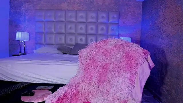 AntonellaRossi online show from December 1, 6:02 pm