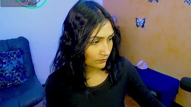 Snapshot of leah-666 chatting on December 27, 2:43 pm leah-666 online show from December 27, 2:43 pm