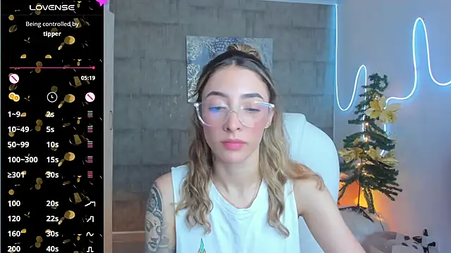 barbie scoth  online show from December 29, 8:37 pm