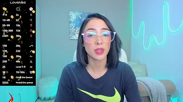 barbie scoth  online show from September 19, 9:15 pm