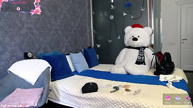 Snapshot of KateJonson chatting on September 11, 6:57 am KateJonson online show from September 11, 6:57 am