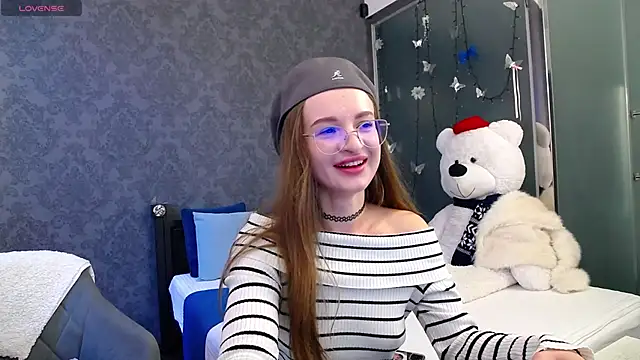 Snapshot of KateJonson chatting on October 31, 12:17 pm KateJonson online show from October 31, 12:17 pm