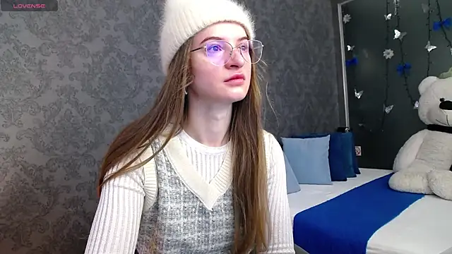 Snapshot of KateJonson chatting on November 28, 7:22 am KateJonson online show from November 28, 7:22 am