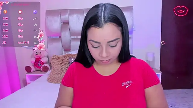 Snapshot of MelanyShayk chatting on November 9, 2:21 am MelanyShayk online show from November 9, 2:21 am