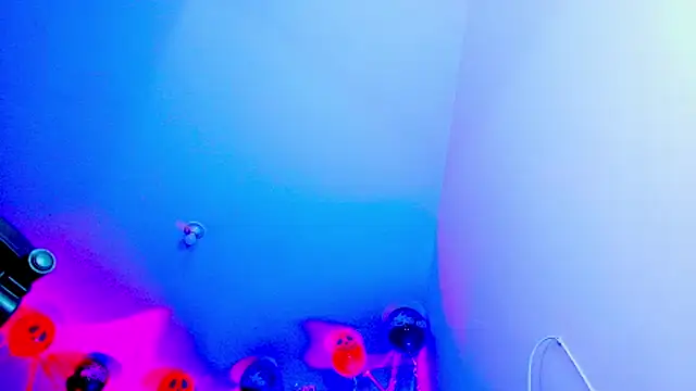 Snapshot of dannabigdirty1 chatting on October 7, 8:28 pm dannabigdirty1 online show from October 7, 8:28 pm