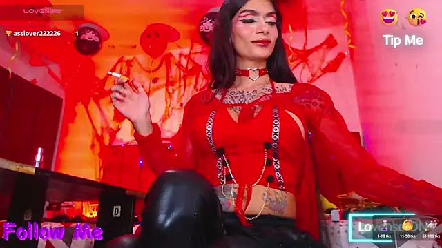 Snapshot of dannabigdirty1 chatting on October 31, 10:55 pm dannabigdirty1 online show from October 31, 10:55 pm