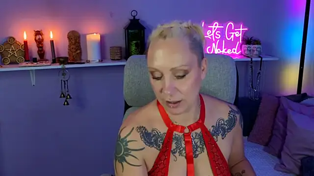 Snapshot of Jan_ina chatting on November 1, 1:13 pm Jan ina online show from November 1, 1:13 pm