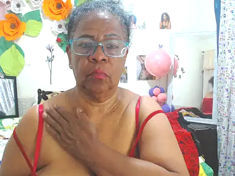 Snapshot of Yayis-hot-sexyw chatting on November 2, 6:16 am Yayis-hot-sexyw online show from November 2, 6:16 am