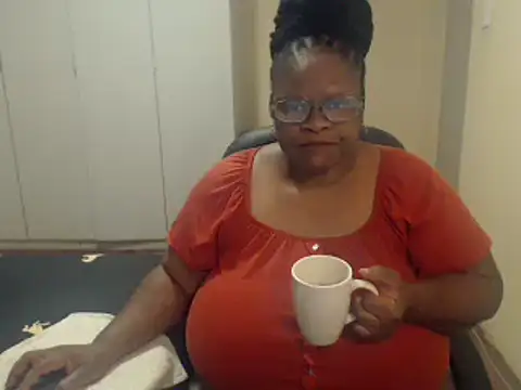 sweetnoziexx online show from February 17, 5:36 am