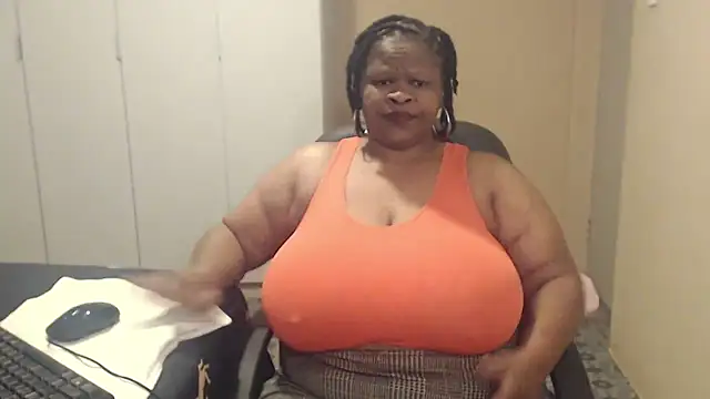 sweetnoziexx online show from October 5, 3:38 am