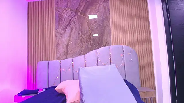 Snapshot of arletmss chatting on December 16, 3:11 am arletmss online show from December 16, 3:11 am