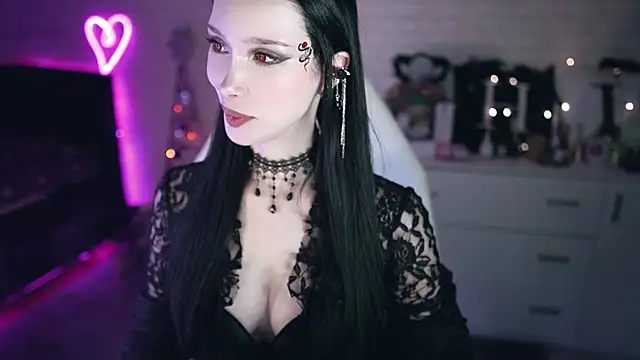  Uindi  online show from February 17, 5:32 pm