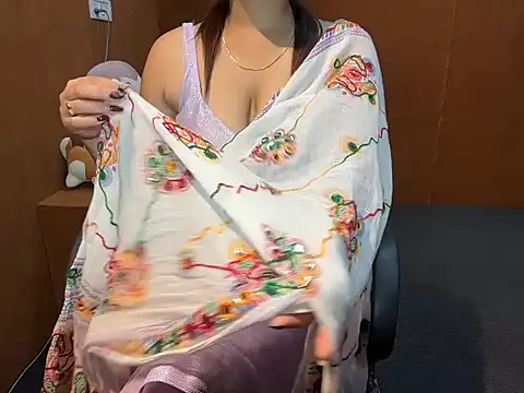 Snapshot of riya_stream chatting on October 30, 4:08 pm riya stream online show from October 30, 4:08 pm