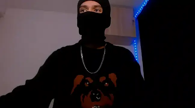 Snapshot of Samuel_Suarez chatting on December 30, 12:00 am Samuel Suarez online show from December 30, 12:00 am