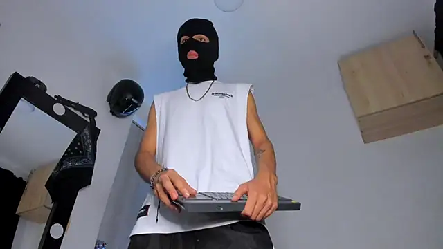 Samuel Suarez online show from December 19, 12:17 am