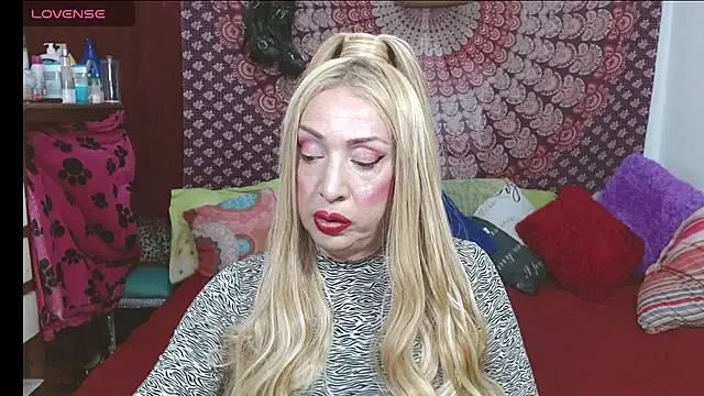 elena evans online show from February 28, 4:19 pm