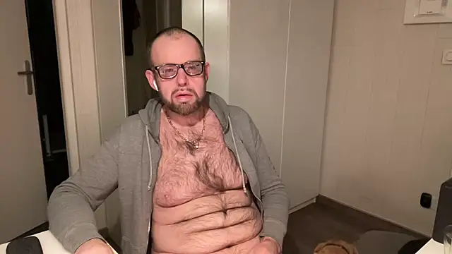 Snapshot of FABIOGLASSES chatting on November 24, 11:48 pm FABIOGLASSES online show from November 24, 11:48 pm