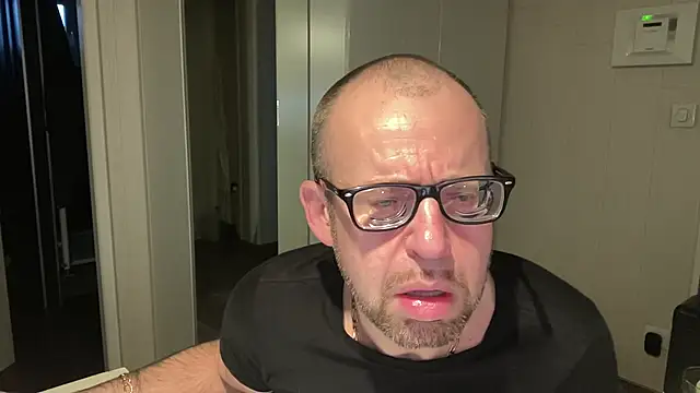 FABIOGLASSES online show from January 13, 4:23 pm