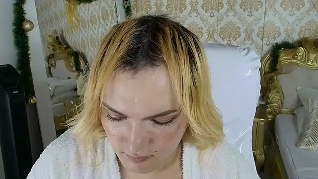 Snapshot of katya_kozlov chatting on January 9, 3:47 am katya kozlov online show from January 9, 3:47 am