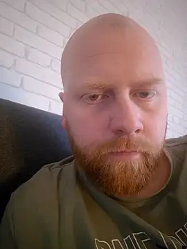 Snapshot of nicoco5757 chatting on February 9, 2:54 pm nicoco5757 online show from February 9, 2:54 pm