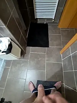 Snapshot of nicoco5757 chatting on March 1, 8:05 am nicoco5757 online show from March 1, 8:05 am