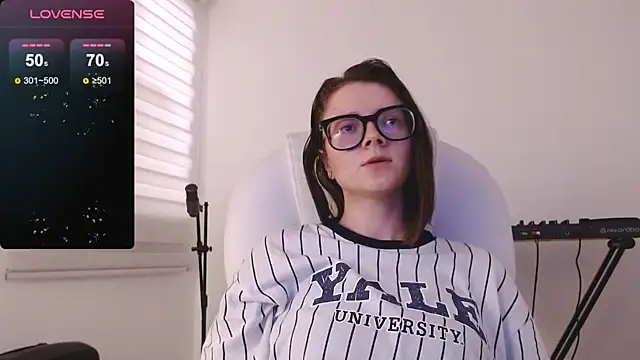 Arya starrk online show from December 30, 8:47 pm