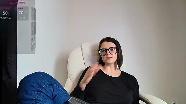 Arya starrk online show from March 19, 4:24 pm