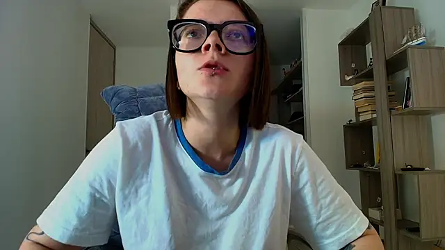 Arya starrk online show from October 13, 2:28 pm