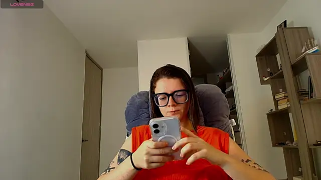 Arya starrk online show from November 11, 2:28 pm