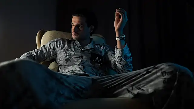 Keen   Luckystrike online show from February 5, 10:01 pm