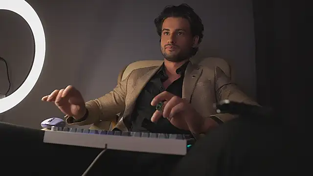 Keen   Luckystrike online show from March 4, 2:06 am