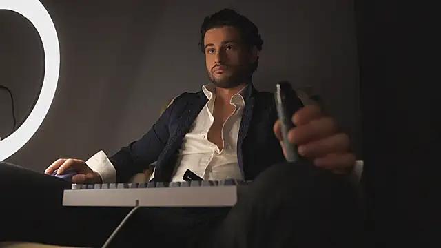 Keen   Luckystrike online show from March 5, 9:48 pm