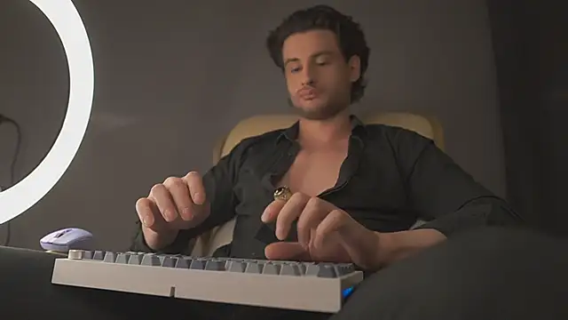 Keen   Luckystrike online show from March 22, 1:54 am