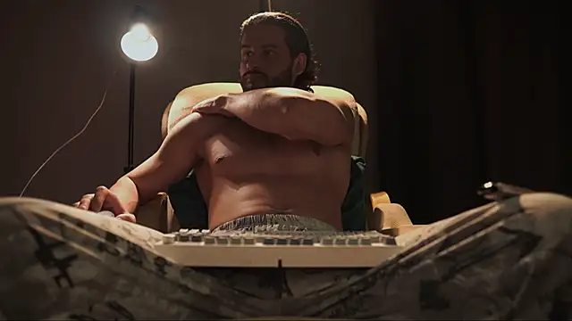 Snapshot of Keen___Luckystrike chatting on January 14, 9:26 am Keen Luckystrike online show from January 14, 9:26 am