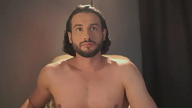 Snapshot of Keen___Luckystrike chatting on January 16, 7:23 am Keen Luckystrike online show from January 16, 7:23 am