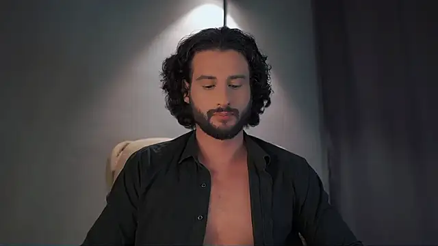 Snapshot of Keen___Luckystrike chatting on February 1, 9:57 pm Keen Luckystrike online show from February 1, 9:57 pm