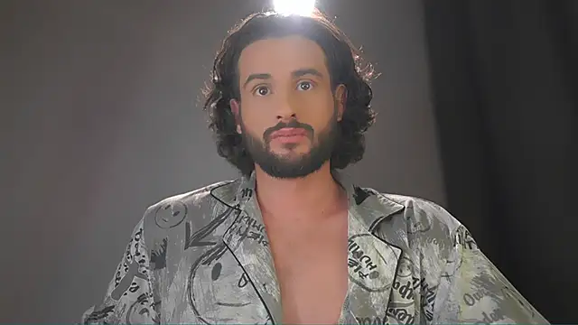 Snapshot of Keen___Luckystrike chatting on February 7, 4:05 am Keen Luckystrike online show from February 7, 4:05 am