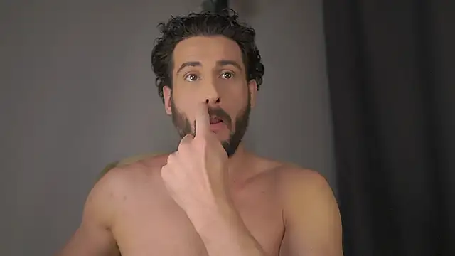 Snapshot of Keen___Luckystrike chatting on February 14, 1:08 pm Keen Luckystrike online show from February 14, 1:08 pm