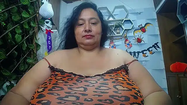 TistMature online show from November 4, 1:10 pm