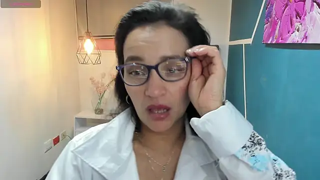 Snapshot of MarilynMiilf_ chatting on December 12, 1:53 am MarilynMiilf online show from December 12, 1:53 am
