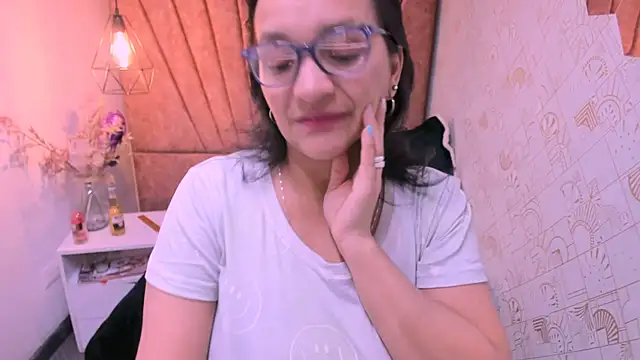 Snapshot of MarilynMiilf_ chatting on September 11, 8:31 pm MarilynMiilf online show from September 11, 8:31 pm