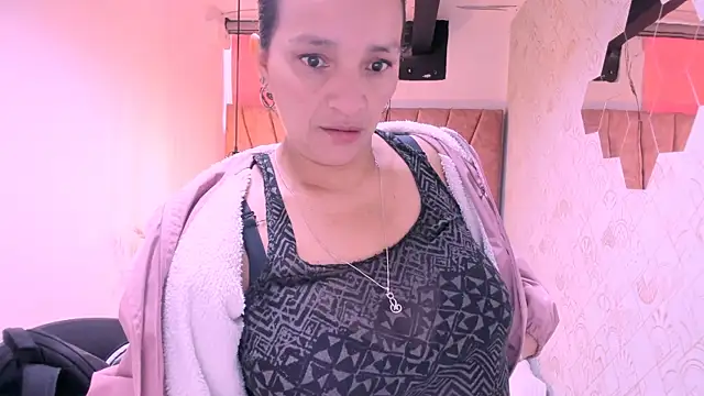 Snapshot of MarilynMiilf_ chatting on September 16, 7:48 pm MarilynMiilf online show from September 16, 7:48 pm