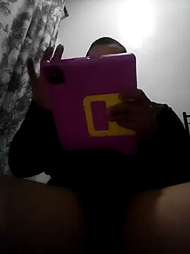 Snapshot of thickcocklatino chatting on January 2, 1:19 pm thickcocklatino online show from January 2, 1:19 pm