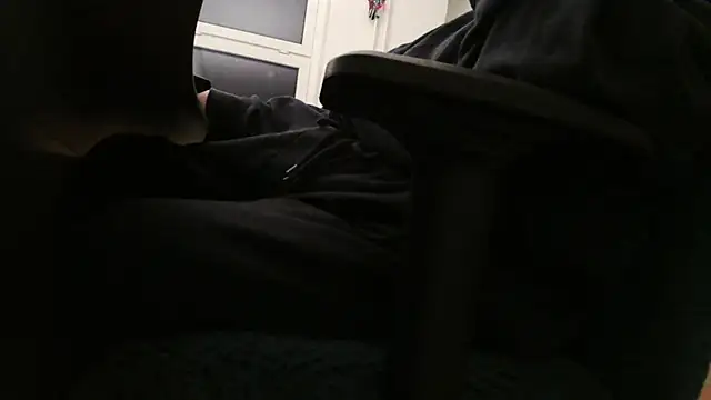 Snapshot of chubbysmallcock@xh chatting on November 22, 5:56 pm chubbysmallcockxh online show from November 22, 5:56 pm